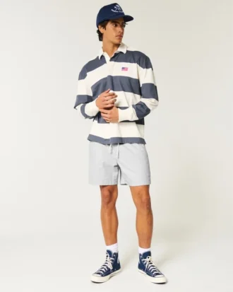 Linnenblandade shorts som dras på, halvhöga