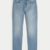 Ljus tvättade atletiska skinny jeans