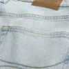 Ljus tvättade atletiska skinny jeans