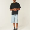Ljus tvättade, dekorerade superbaggy jeansshorts Ljus tvättade, dekorerade superbaggy jeansshorts
