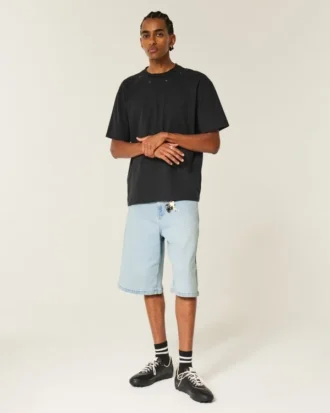 Ljus tvättade, dekorerade superbaggy jeansshorts