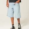 Ljus tvättade, dekorerade superbaggy jeansshorts Ljus tvättade, dekorerade superbaggy jeansshorts