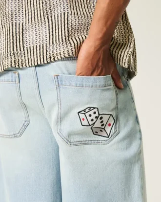 Ljus tvättade Dice Graphic Super Baggy Denim Shorts