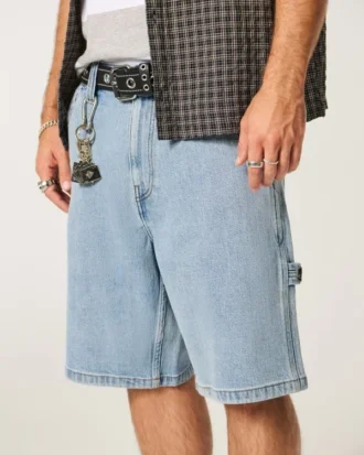 Ljusblå baggy denimshorts