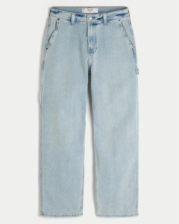 Ljusblå baggy jeans