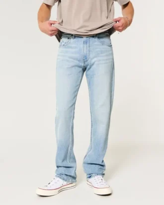Ljusblå bootcut-jeans