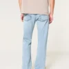 Ljusblå bootcut-jeans