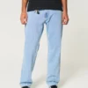 Ljusblåda, lösa jeans Ljusblåda, lösa jeans