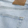 Ljusblåda, lösa jeans Ljusblåda, lösa jeans