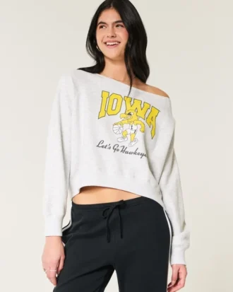 Lätt avtagbar off-shoulder-tröja med Iowa Hawkeyes-tryck