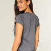 Lätt Body-Skimming Butterfly Graphic Tee Lätt Body-Skimming Butterfly Graphic Tee