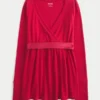 Lätt långärmad babydoll-tröja med omlottfront Lätt långärmad babydoll-tröja med omlottfront