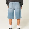 Mediumtvättade superbaggy jeansshorts Mediumtvättade superbaggy jeansshorts