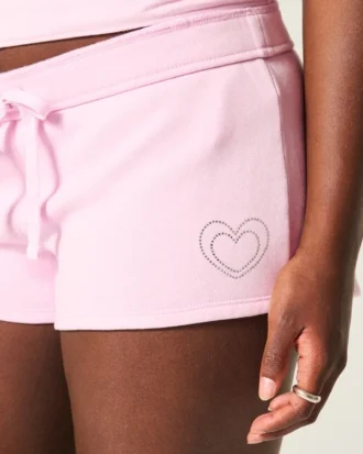 Mini-shorts i fleece med hjärtmotiv