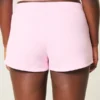 Mini-shorts i fleece med hjärtmotiv