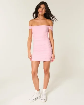 Off-the-shoulder-klänning i mesh