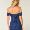 Off-the-shoulder-klänning i mesh Off-the-shoulder-klänning i mesh