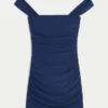 Off-the-shoulder-klänning i mesh Off-the-shoulder-klänning i mesh