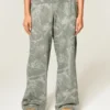 Olivgrön baggy sweatpants med kamouflagemönster Olivgrön baggy sweatpants med kamouflagemönster