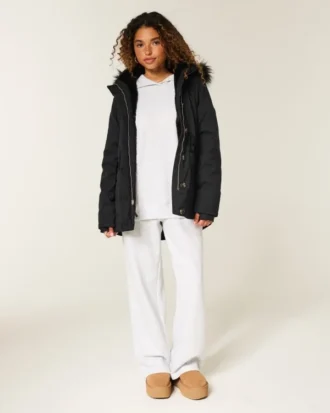 Parkas med fuskpälsfoder