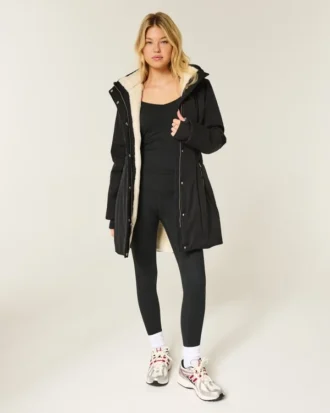 Parkas med fuskpälsfoder