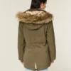 Parkas med fuskpälsfoder Parkas med fuskpälsfoder
