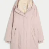 Parkas med fuskpälsfoder Parkas med fuskpälsfoder