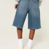Superbaggy jeansshorts i mörk tvätt, under knäet Superbaggy jeansshorts i mörk tvätt, under knäet