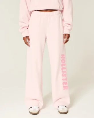 Sweatpants med vida ben och logotyp