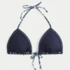 Triangelbikinitopp i virkad stil