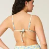 Triangelbikinitopp med volangkant Triangelbikinitopp med volangkant