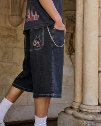 Tvättade svarta Cat Graphic Super Baggy Denim Shorts