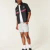 Twill-shorts som slutar ovanför knäet Twill-shorts som slutar ovanför knäet
