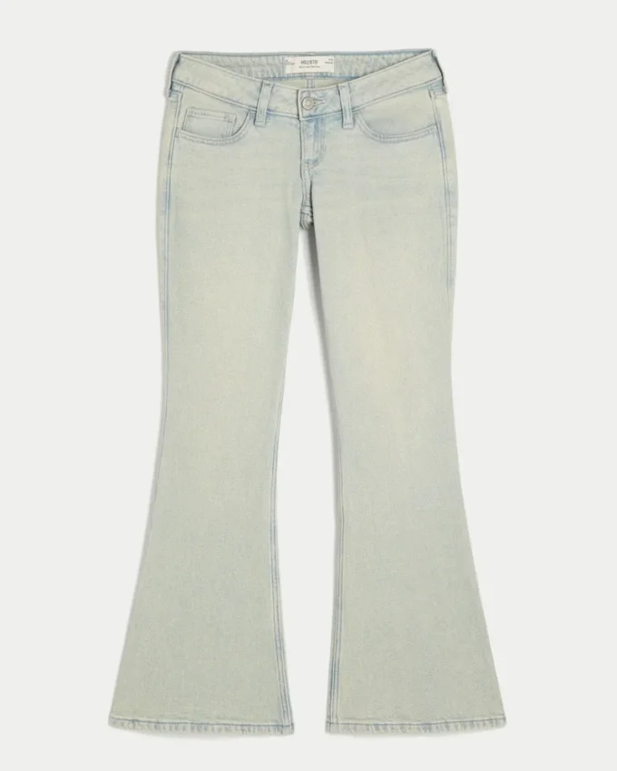 Ultra låg midja, ljus tvätt, utsvängda jeans