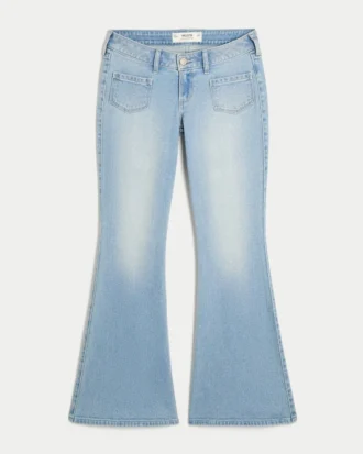 Ultralåga, ljusblå jeans med fickor fram och utsvängda ben