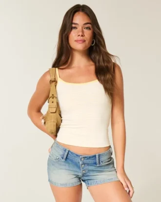 Ultralåga shorts i mediumtvättad denim