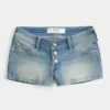 Ultralåga shorts i mediumtvättad denim Ultralåga shorts i mediumtvättad denim