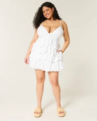 V-ringad babydoll-miniklänning med volanger