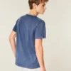 V-ringad T-shirt